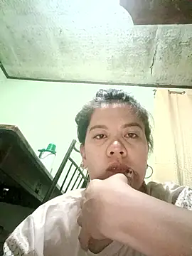 annawet online show from May 15, 2:02 pm