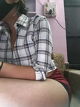 Snapshot of kinsu4763 chatting on February 22, 4:02 am kinsu4763 online show from February 22, 4:02 am