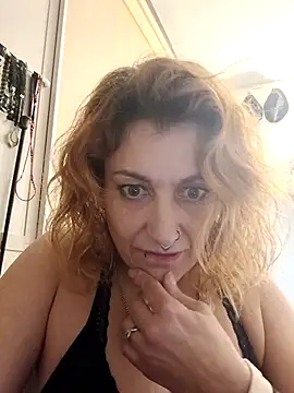 Snapshot of Hadafantasia chatting on January 17, 2:00 pm Hadafantasia online show from January 17, 2:00 pm