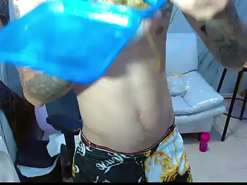 Snapshot of Boy_tatto77 chatting on February 22, 7:45 pm Boy tatto77 online show from February 22, 7:45 pm