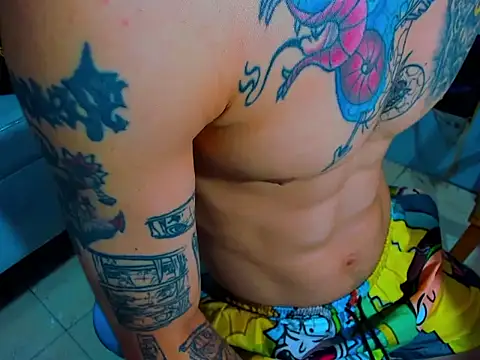 Snapshot of Boy_tatto77 chatting on April 11, 7:45 am Boy tatto77 online show from April 11, 7:45 am