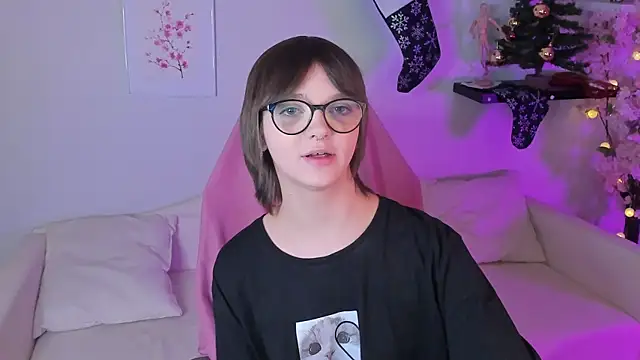 LetoriaNotley online show from January 9, 8:32 pm