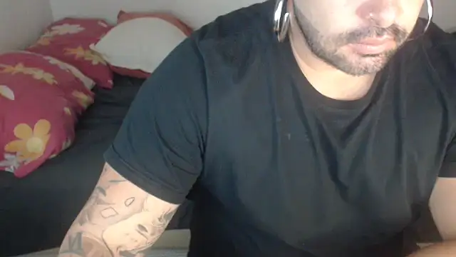 drlluis online show from April 2, 10:57 am