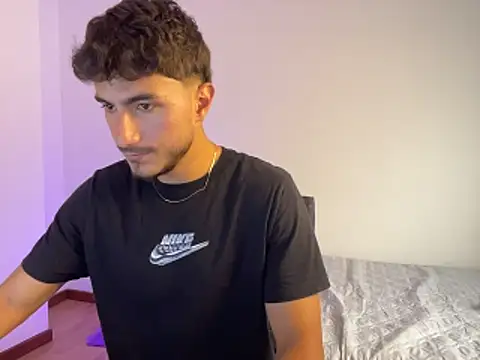 Snapshot of LIAM_COLT chatting on March 2, 6:15 pm LIAM COLT online show from March 2, 6:15 pm