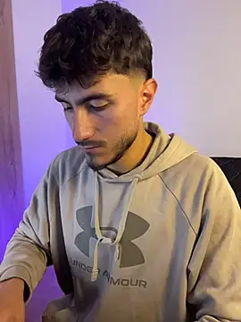 Snapshot of LIAM_COLT chatting on March 17, 9:29 pm LIAM COLT online show from March 17, 9:29 pm