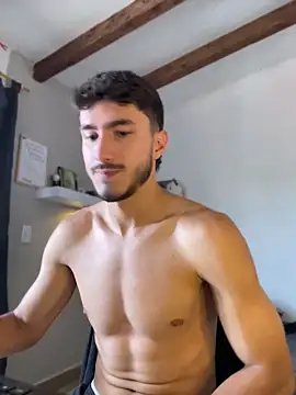 Snapshot of LIAM_COLT chatting on May 15, 8:27 pm LIAM COLT online show from May 15, 8:27 pm