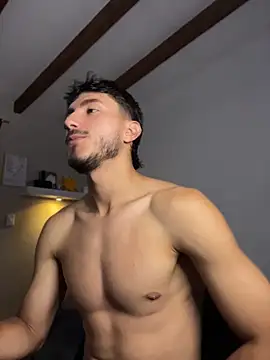 Snapshot of LIAM_COLT chatting on June 6, 7:51 pm LIAM COLT online show from June 6, 7:51 pm