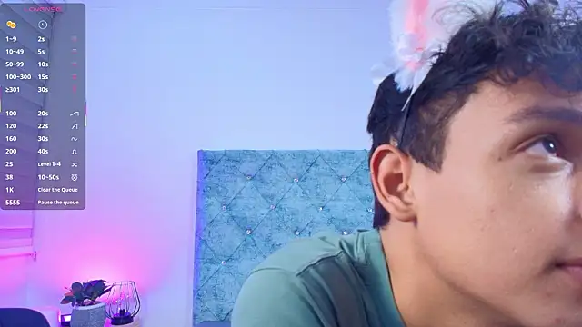 maxfrost 1 online show from February 4, 7:20 pm