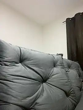 Snapshot of Nini_ chatting on March 17, 10:13 pm Nini online show from March 17, 10:13 pm