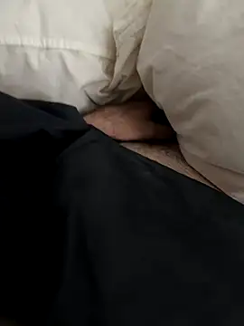 Lindo23  online show from December 18, 3:12 am