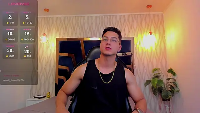 Noah Clarkk online show from March 4, 5:52 pm