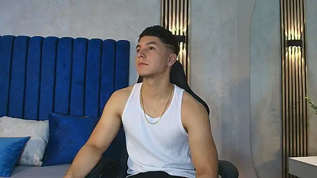 Noah Clarkk online show from June 9, 5:35 pm