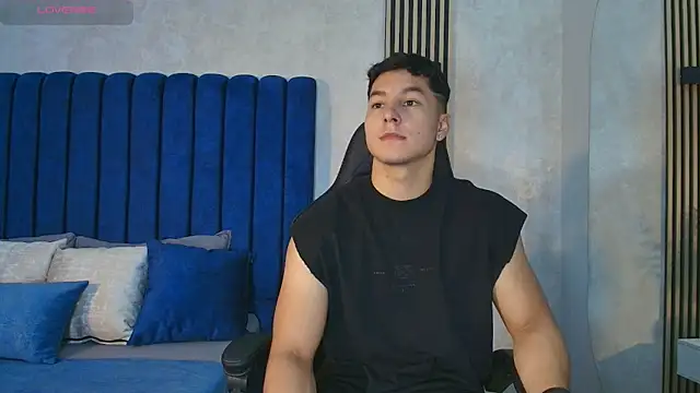 Noah Clarkk online show from June 11, 5:33 pm