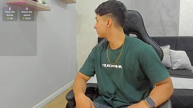 Noah Clarkk online show from June 21, 2:52 pm