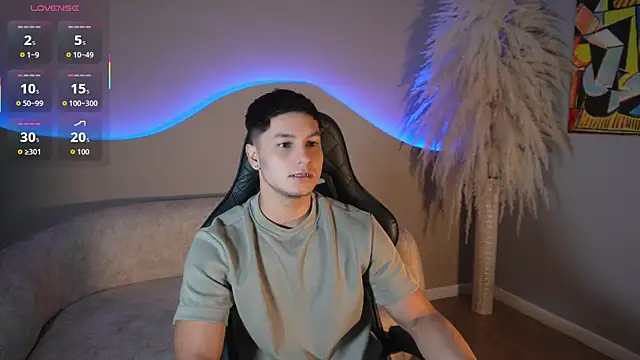 Noah Clarkk online show from July 16, 5:41 pm