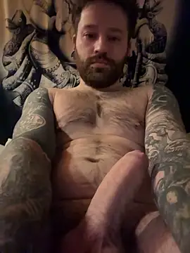 Snapshot of travelsex chatting on December 18, 11:11 pm travelsex online show from December 18, 11:11 pm