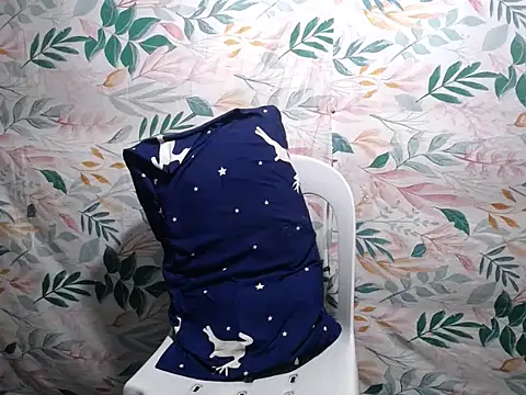 WildHornyPussy4u online show from February 4, 1:22 am