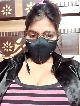 Snapshot of Miya_mona chatting on February 19, 5:20 pm Miya mona online show from February 19, 5:20 pm