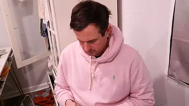 nobored online show from January 31, 9:02 pm