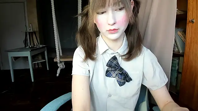 Yoonhee ki online show from January 16, 2:10 pm