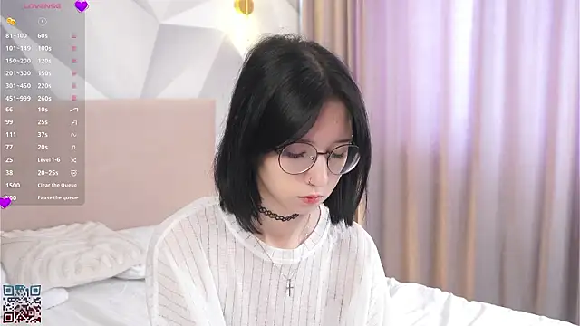 DeliaLoma online show from March 12, 7:03 am