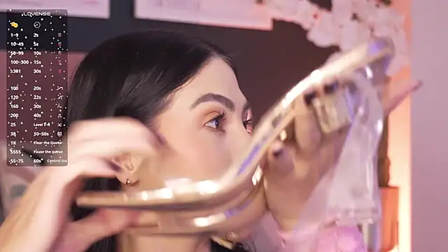 Snapshot of ItsTatiana chatting on February 18, 3:52 pm ItsTatiana online show from February 18, 3:52 pm