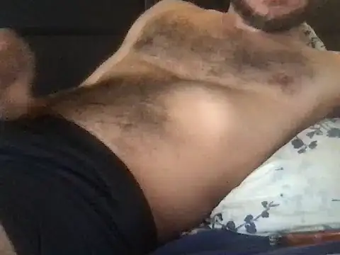 Snapshot of nicehairypig chatting on December 18, 9:21 pm nicehairypig online show from December 18, 9:21 pm