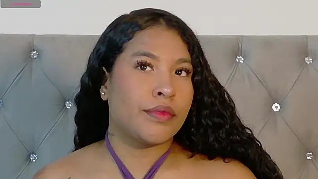 izzybelmonth12 online show from July 24, 9:13 pm