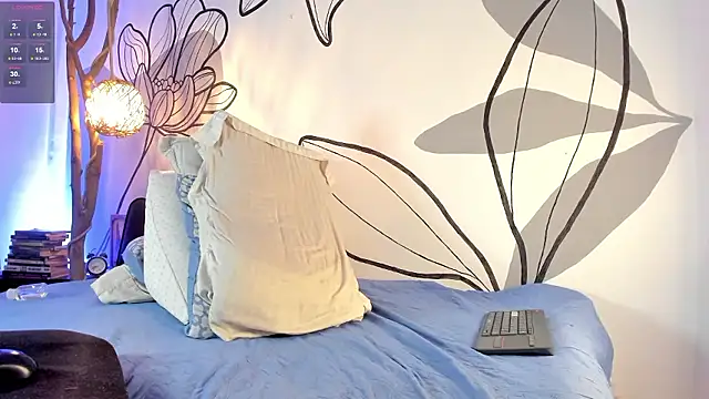 maaxtaylor  online show from January 12, 11:26 am