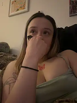 LilyLuck  online show from February 11, 1:10 am