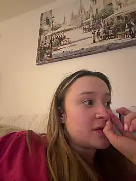 LilyLuck  online show from February 16, 2:40 am