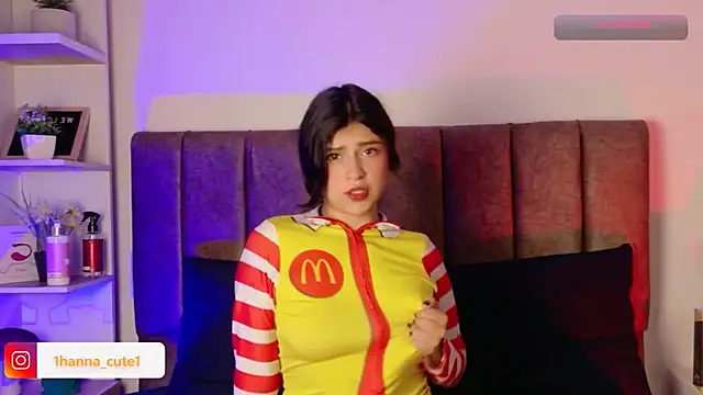 Snapshot of hannaa_cute chatting on March 11, 11:16 am hannaa cute online show from March 11, 11:16 am