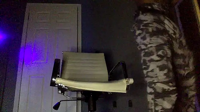 Snapshot of Cantgetenough0069 chatting on January 14, 6:46 pm Cantgetenough0069 online show from January 14, 6:46 pm