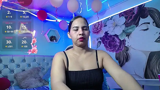 nicol ross19 online show from February 24, 2:20 am