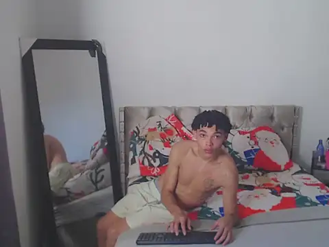 twinkyerk online show from December 22, 8:28 pm