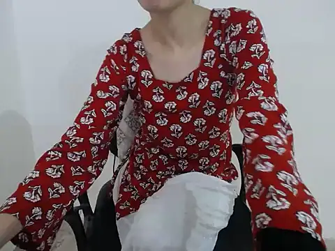 Snapshot of Farhana_beautyfull chatting on March 3, 3:45 am Farhana beautyfull online show from March 3, 3:45 am