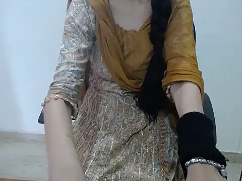Snapshot of Farhana_beautyfull chatting on March 14, 4:29 am Farhana beautyfull online show from March 14, 4:29 am