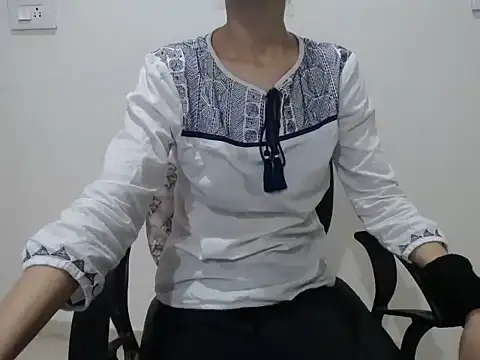 Snapshot of Farhana_beautyfull chatting on March 27, 5:02 am Farhana beautyfull online show from March 27, 5:02 am