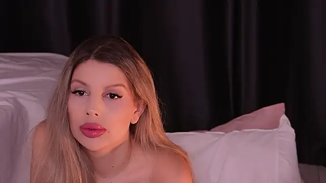 Snapshot of ClaireLust chatting on March 24, 8:14 pm ClaireLust online show from March 24, 8:14 pm