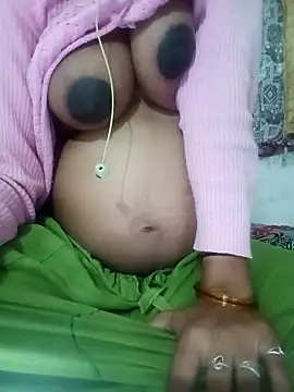 Snapshot of mantraverma chatting on December 23, 10:24 am mantraverma online show from December 23, 10:24 am