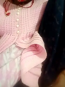 Snapshot of mantraverma chatting on January 6, 12:03 am mantraverma online show from January 6, 12:03 am