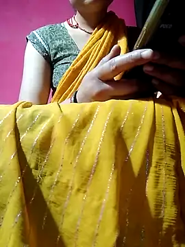 Snapshot of mantraverma chatting on February 1, 5:11 pm mantraverma online show from February 1, 5:11 pm