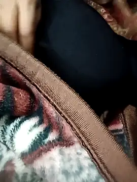 Snapshot of mantraverma chatting on March 21, 2:31 pm mantraverma online show from March 21, 2:31 pm