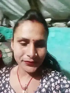 Snapshot of Cuty_priti chatting on April 1, 5:21 pm Cuty priti online show from April 1, 5:21 pm