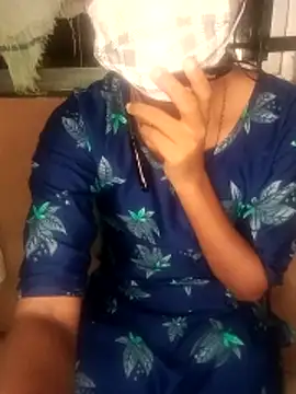 Snapshot of Nisha_kannada1 chatting on December 22, 5:32 pm Nisha kannada1 online show from December 22, 5:32 pm