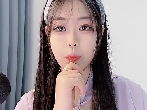 smalldaisy online show from January 7, 1:52 am