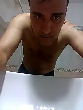 Snapshot of damisexhot chatting on December 21, 12:56 pm damisexhot online show from December 21, 12:56 pm