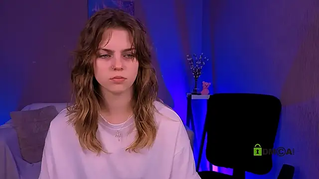 naya may online show from March 25, 10:10 am