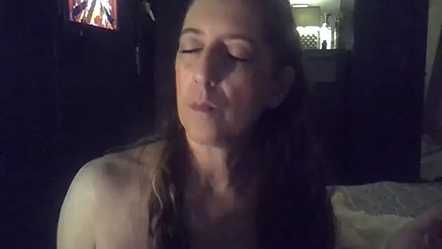 Snapshot of labelgecoquine chatting on January 17, 10:56 pm labelgecoquine online show from January 17, 10:56 pm