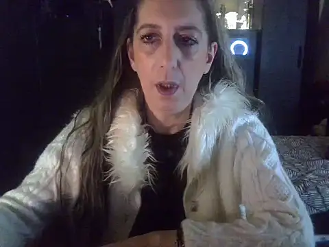 Snapshot of labelgecoquine chatting on February 19, 7:27 pm labelgecoquine online show from February 19, 7:27 pm